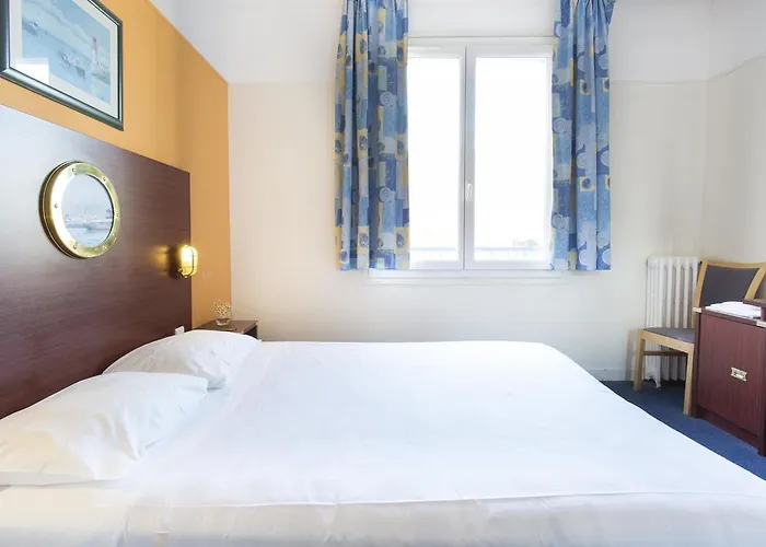 Les Gens De By Poppins 2* ברסט