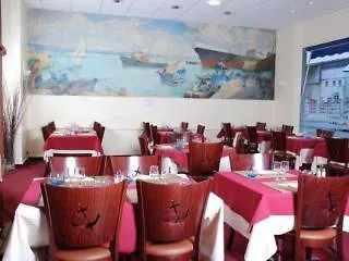 Les Gens De By Poppins Hotel 2*