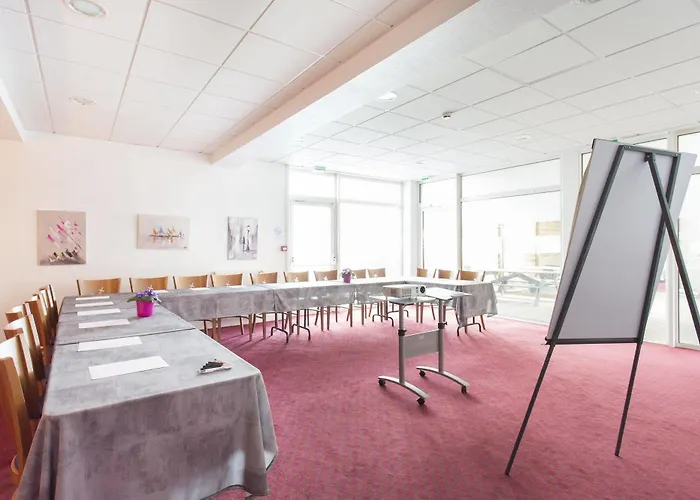 Les Gens De By Poppins מלון 2*