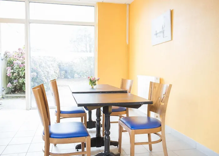 Les Gens De By Poppins Hotel