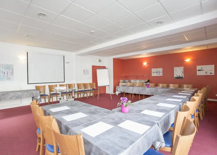 Les Gens De By Poppins מלון ברסט