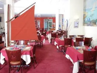 Les Gens De By Poppins Szálloda