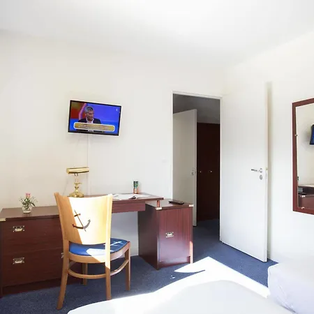 Szálloda Les Gens De By Poppins 2*