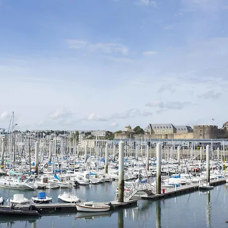 Les Gens De By Poppins 2* Breszt