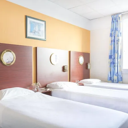 Les Gens De By Poppins Szálloda 2*