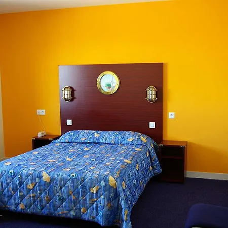 Les Gens De By Poppins Hotel