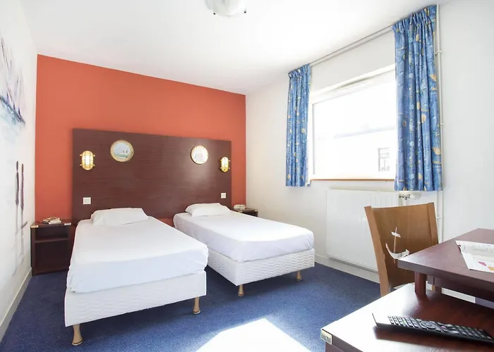 Les Gens De By Poppins 2*