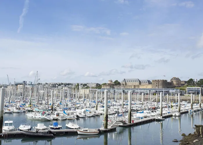 Les Gens De By Poppins 2* Brest