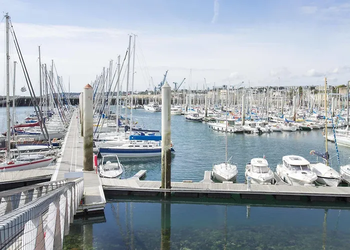 Szálloda Les Gens De By Poppins