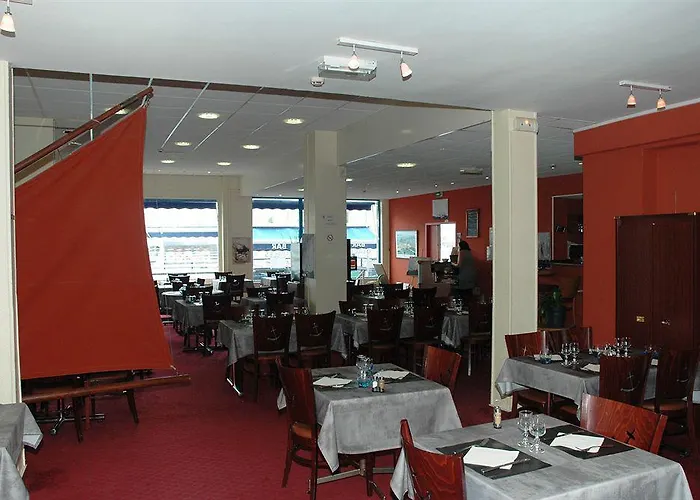 Szálloda Les Gens De By Poppins 2*